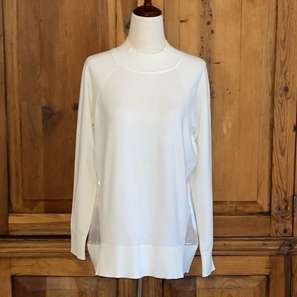 vila milano Sweaters - Vila Milano White Wool Blend Multi Fabric Mock-neck Sweater Sz. MD.